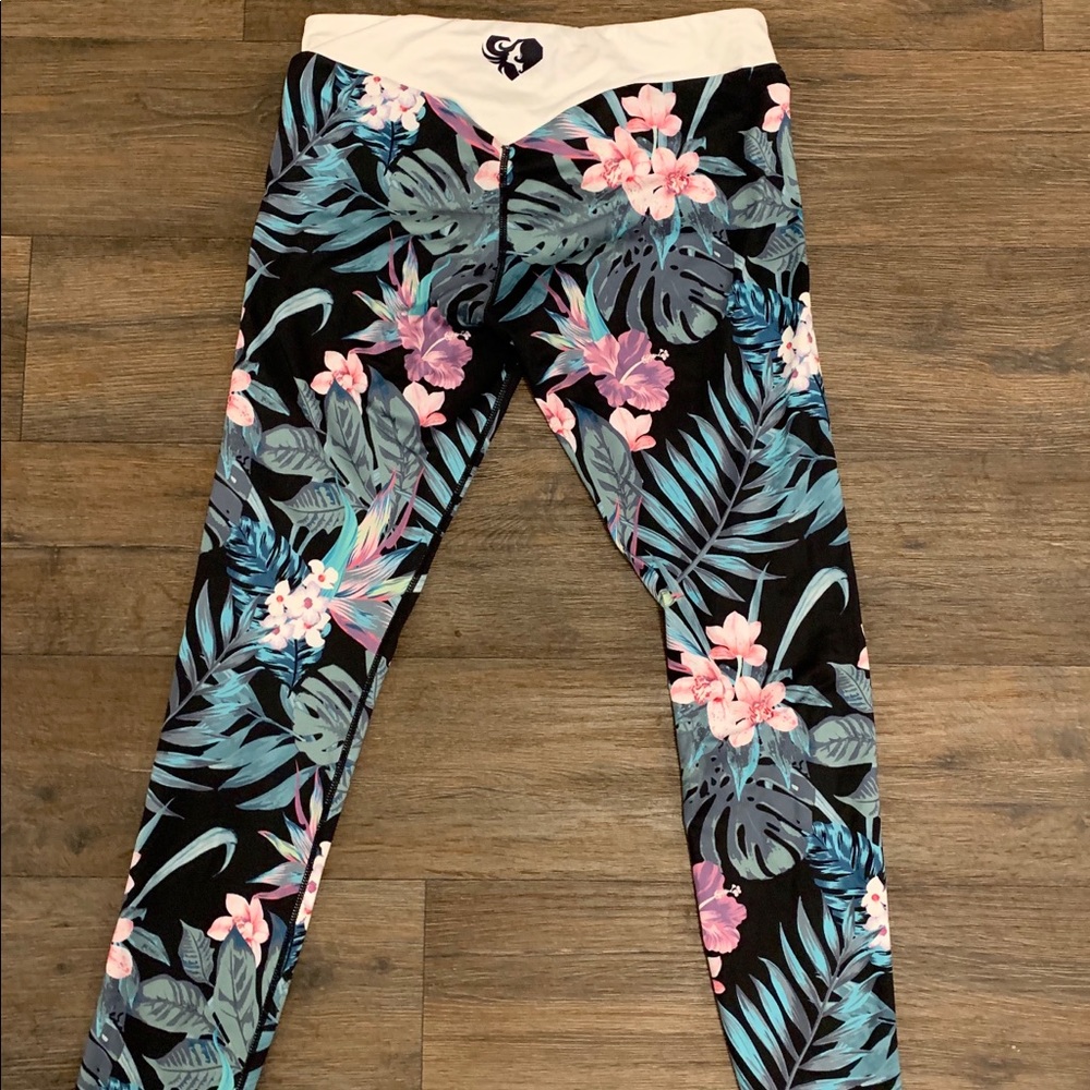NWOT Paradise Women’s Best Wear Sculpture Leggings - Picture 3 of 5